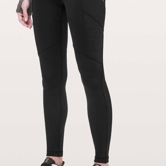 lululemon athletica Pants - lululemon Black Toasty Tech Tight II Women's Size 4